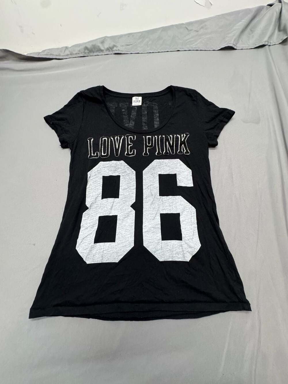 PINK Victoria's Secret Love Pink 86 T-Shirt Size L Black Short Sleeve